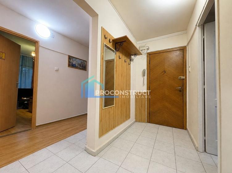 Apartament cu 4 camere în Lipovei