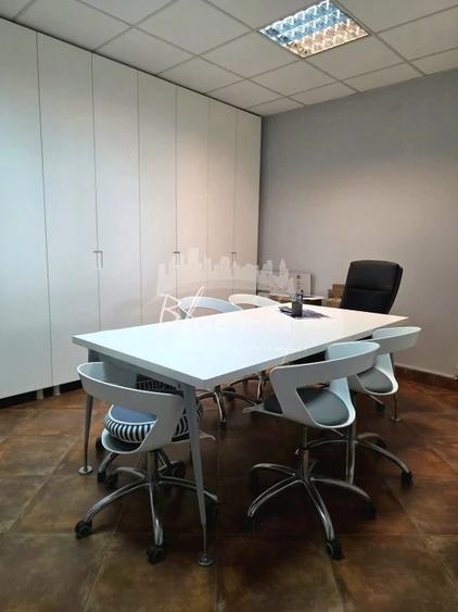 Spațiu comercial, de 685 mp, în Far