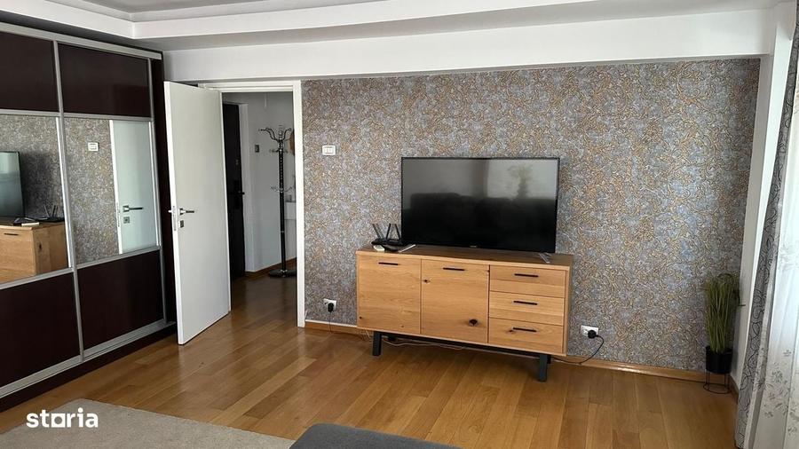 Apartament cu 3 camere decomandat în 13 Septembrie