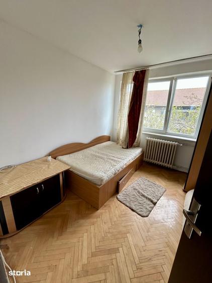 Apartament cu 4 camere în Cantemir