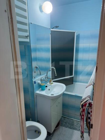 Apartament cu 3 camere semidecomandat, mobilat în Sud-Est