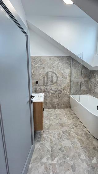 Apartament cu 3 camere semidecomandat, mobilat în Turnișor