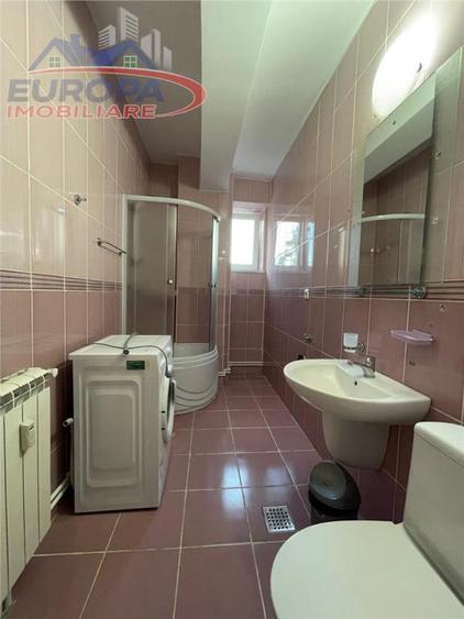 Apartament cu 2 camere decomandat în Babadag