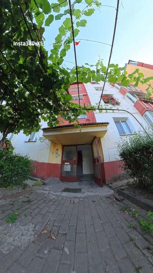 Apartament cu 2 camere decomandat în Triaj