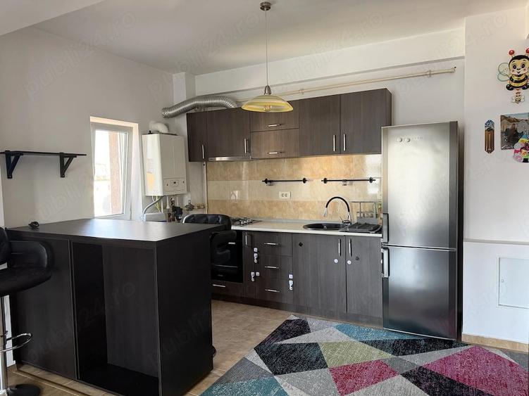 Apartament cu 2 camere semidecomandat în Roșu