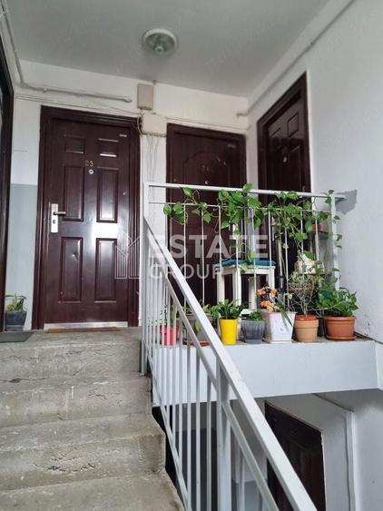 Apartament cu 2 camere decomandat în Girocului