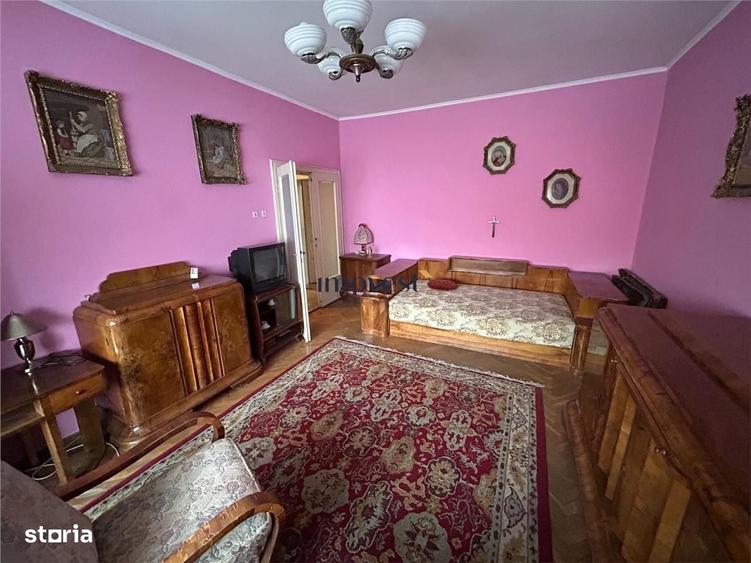 Casă cu 3 camere în Central