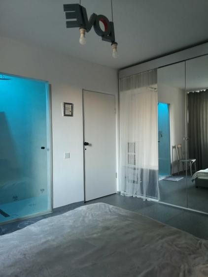 Apartament cu 3 camere decomandat în Romană