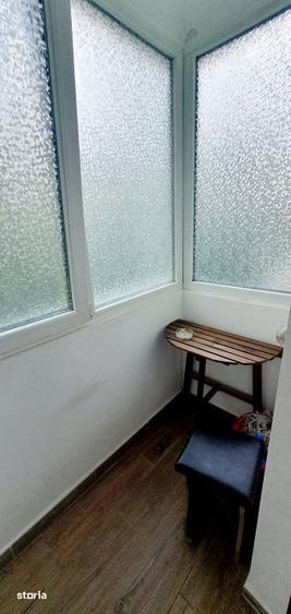 Apartament cu 2 camere decomandat, mobilat în Tei