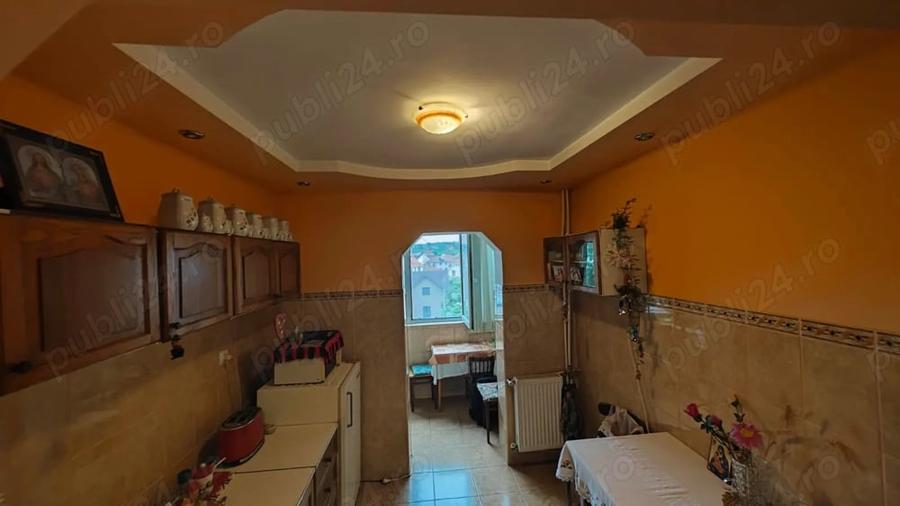 Apartament cu 2 camere decomandat în Rogerius