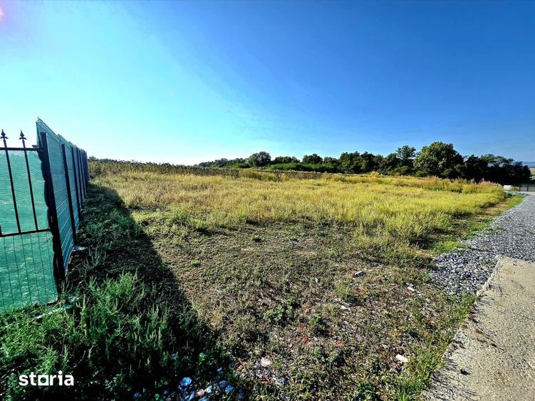 Teren de 684 mp, în Bârnova