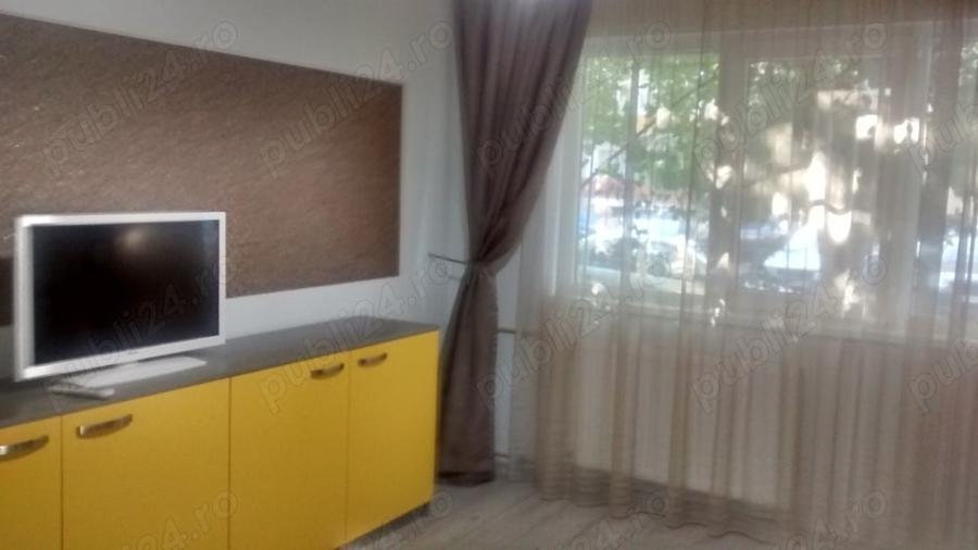 Garsonieră decomandată în Complex Studențesc