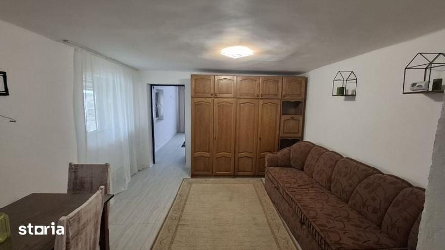 Casă cu 2 camere cu Teren 80 Mp în Decebal