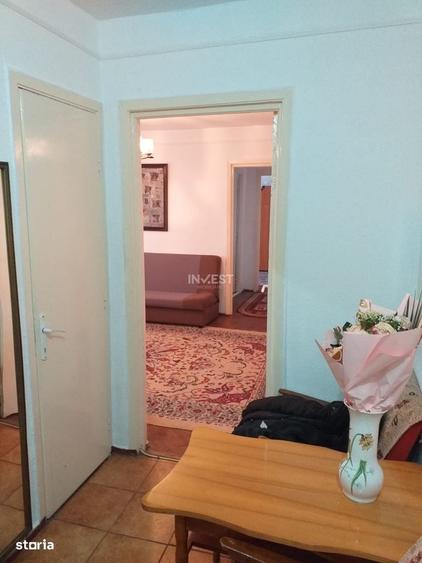 Apartament cu 2 camere semidecomandat în Podu Roș