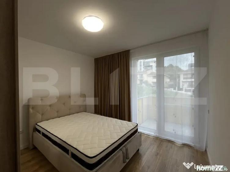 Apartament cu 3 camere semidecomandat în Florești