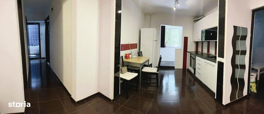 Apartament cu 3 camere decomandat în Berceni