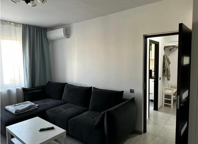 Apartament cu 2 camere decomandat în Drumul Taberei