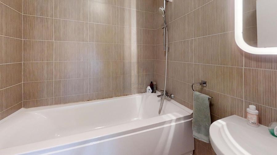Apartament cu 3 camere decomandat, mobilat în Snagov