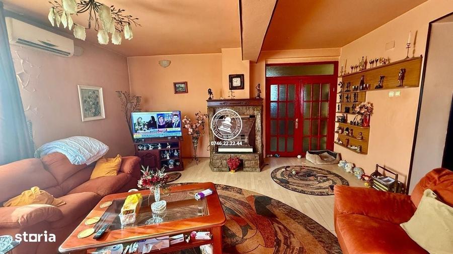 Casă cu 4 camere cu Teren 250 Mp în Păcurari