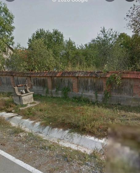 Teren de 1500 mp, în Curtea