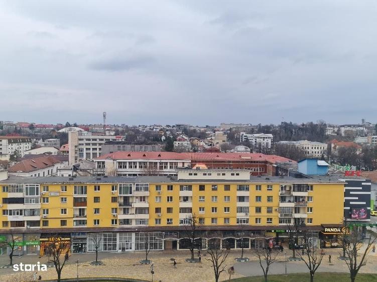 Apartament cu 4 camere decomandat în Ultracentral