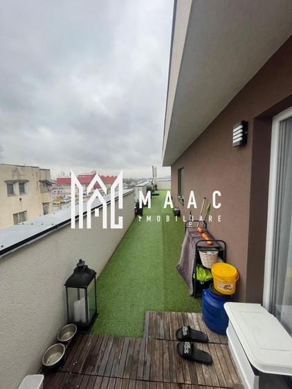 Penthouse cu 4 camere decomandat în Kogălniceanu
