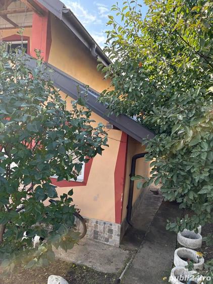 Casă cu 5 camere în Războieni