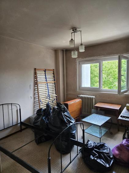 Apartament cu 2 camere semidecomandat în Moșilor