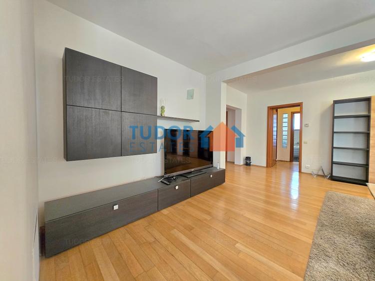 Apartament cu 4 camere în Herăstrău