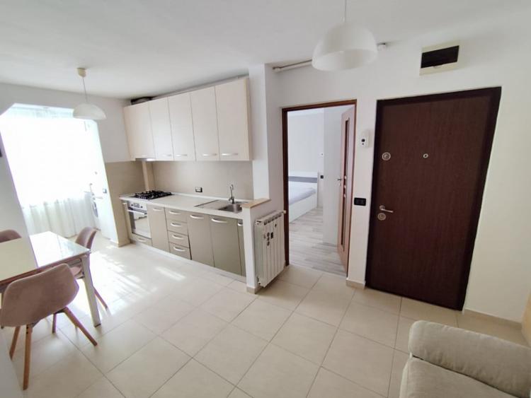 Apartament cu 2 camere semidecomandat în Grigorescu