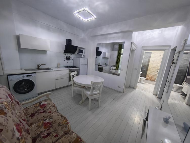 Apartament cu 2 camere semidecomandat în Năvodari Tabără
