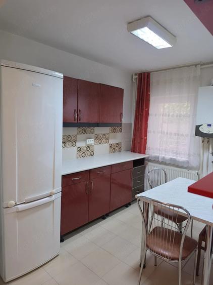 Proprietar inchiriez apartament 2 camere - 2
