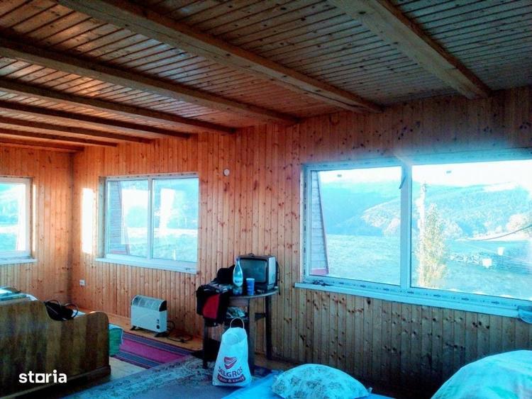 Casă cu 4 camere cu Teren 600 Mp în Central