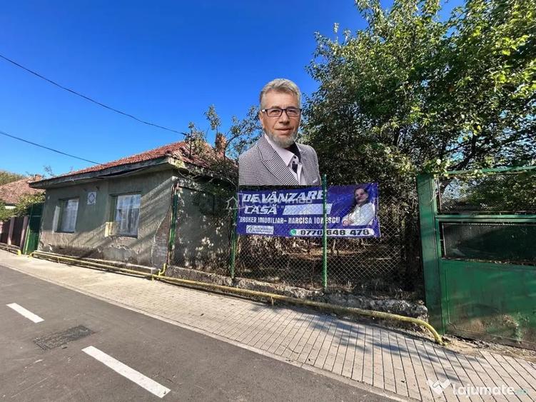 Casă cu 4 camere cu Teren 555 Mp în Central