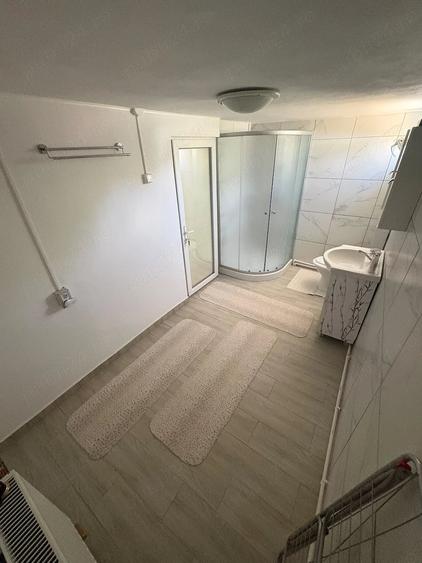 Casă cu Teren 500 Mp în Dragșina