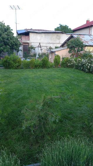 Casă cu 5 camere cu Teren 642 Mp în Mihai Bravu