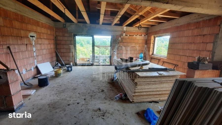 Casă cu 5 camere cu Teren 823 Mp în Baciu