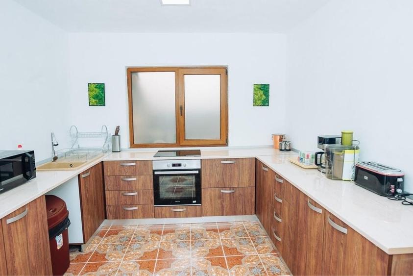 Casă cu 4 camere în Rucăr