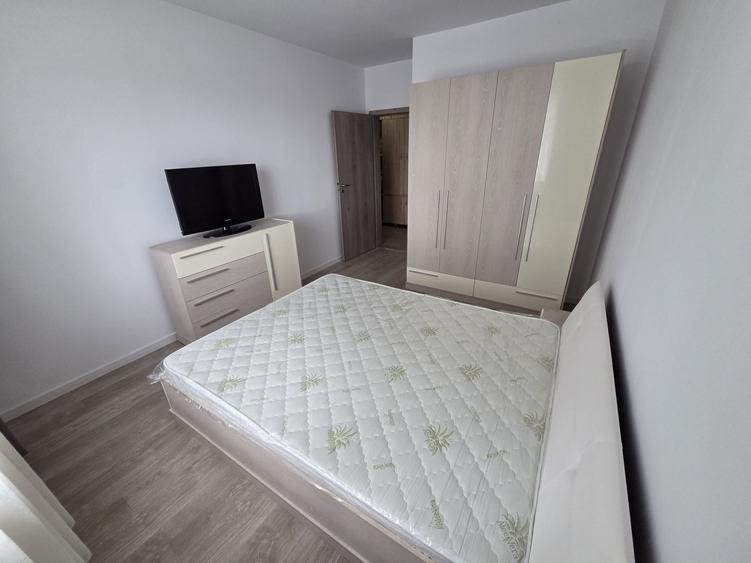 Apartament cu 2 camere decomandat în Exterior Vest