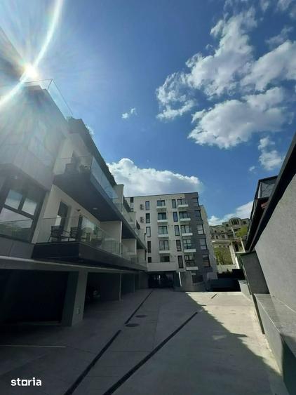 Apartament cu 4 camere în Centrul Civic