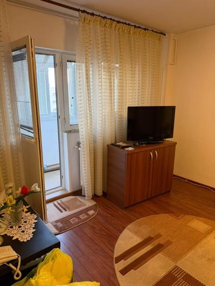 Apartament cu 2 camere decomandat, mobilat în Drumul Taberei