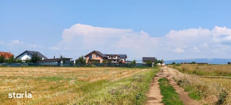 Teren de 940 mp, în Sânpetru