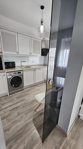Inchiriez apartament cu 3 camere - 7