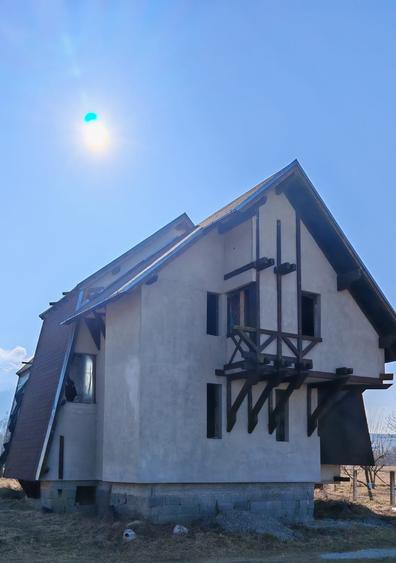 Casă individuală cu 4 camere cu Teren 600 Mp în Glăjărie