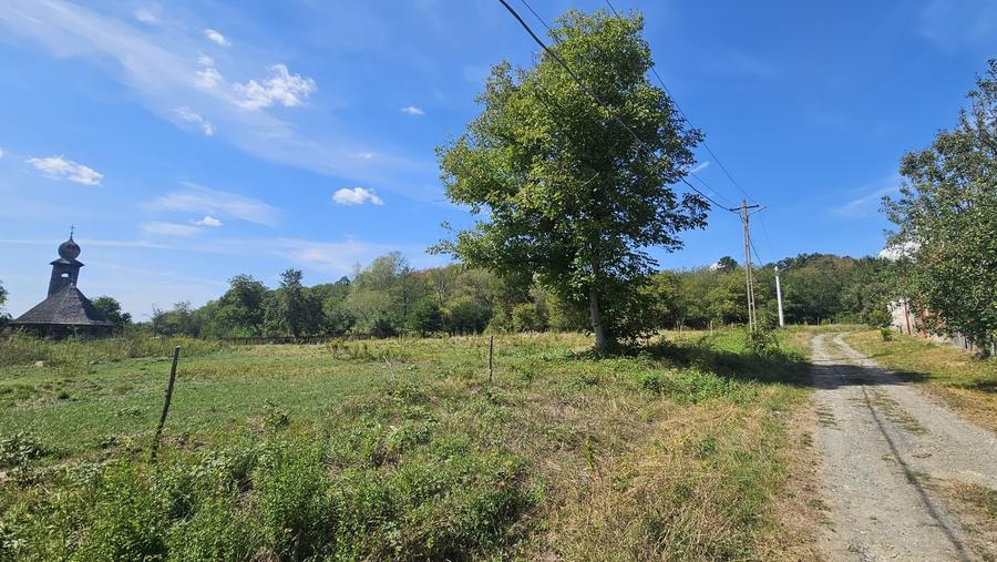 Teren Construcții intravilan de 3430 mp, în Margina