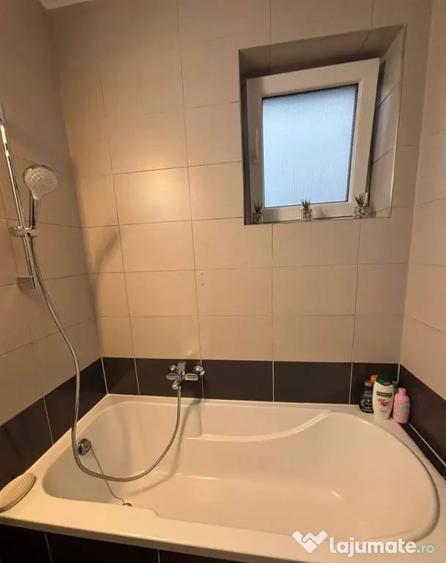 Apartament cu 2 camere decomandat în Avantgarden