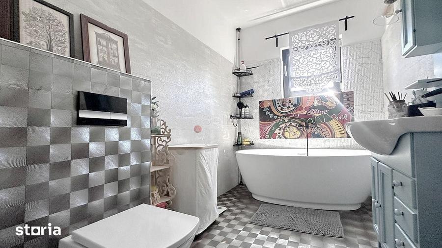 Casă cu 5 camere cu Teren 517 Mp în Dârste