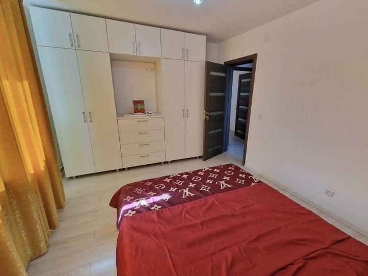 Apartament cu 3 camere decomandat în Preajba Mare
