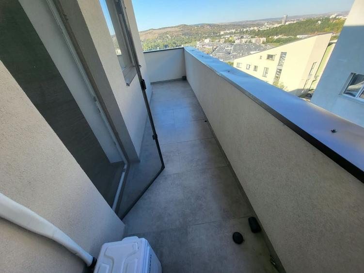 Apartament cu 2 camere decomandat în Florești
