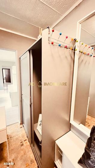 Apartament cu 3 camere în Berceni